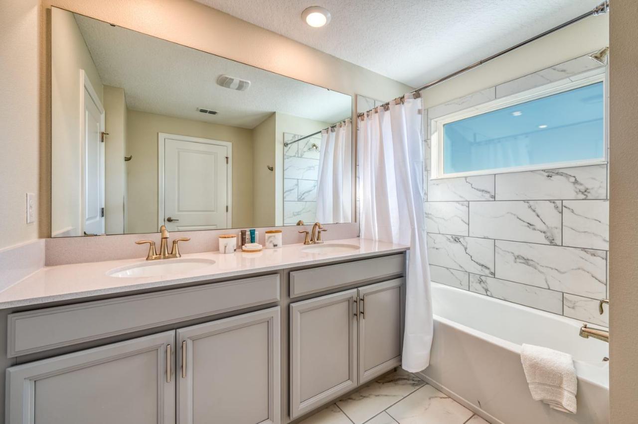 Awesome Home With Private Pool Near Disney Кисими Екстериор снимка